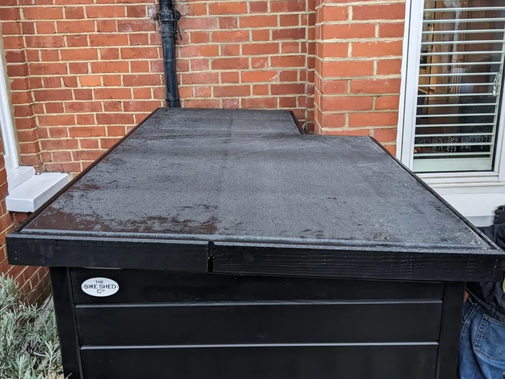 Side view bike bay blackdown